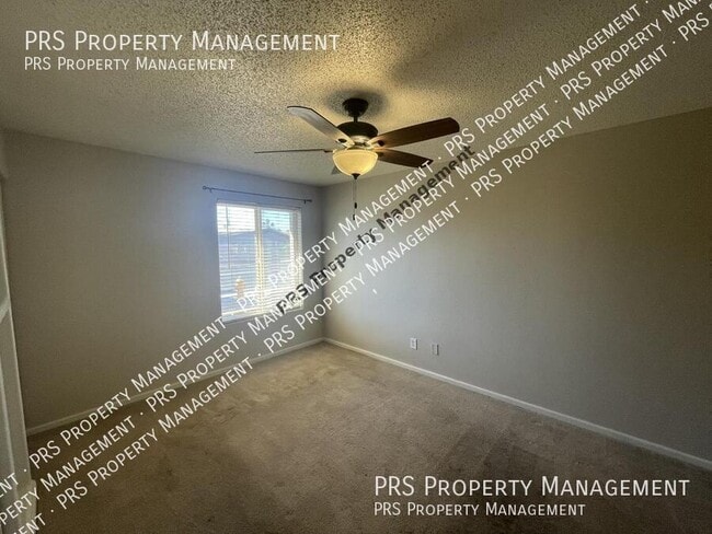 Building Photo - 2544 W Isabella Ave
