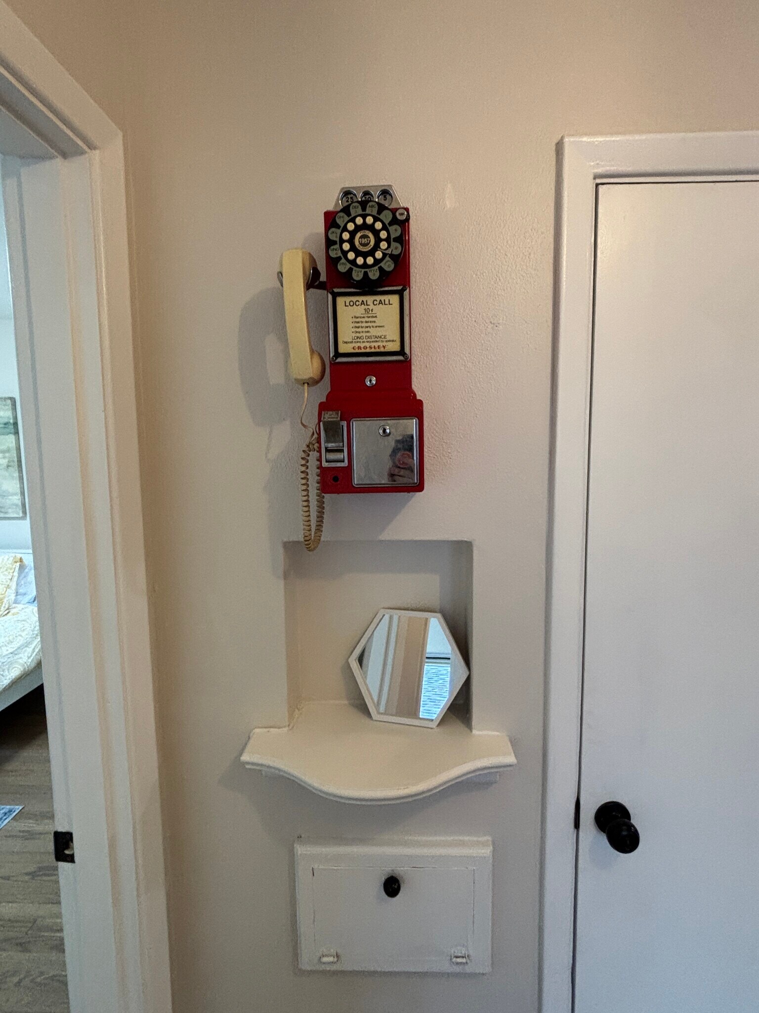 Building Photo - 5025 Lenox Ave