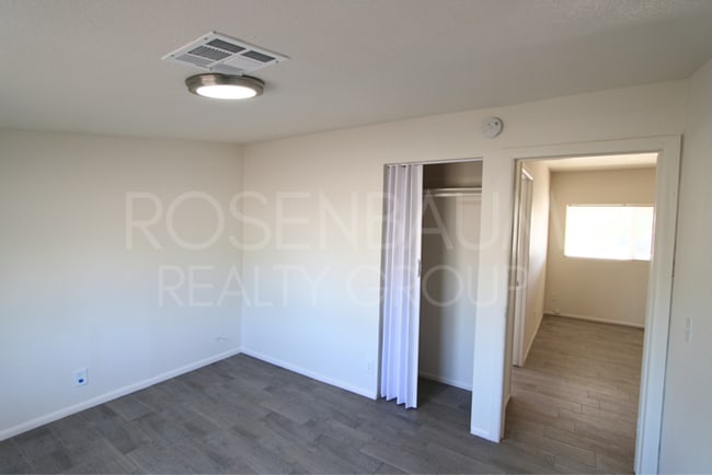 Building Photo - Charming 2-bedrooms, 1-bath home in the he...