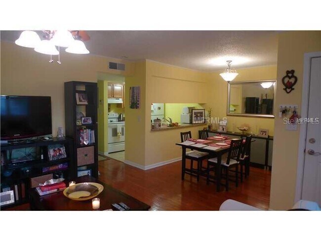 Building Photo - 3109 W Horatio St