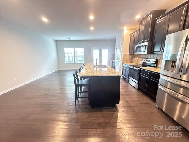 Building Photo - 1543 S Church St