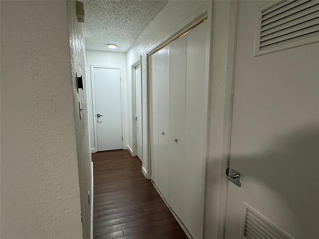 Building Photo - 2342 Westwood Dr