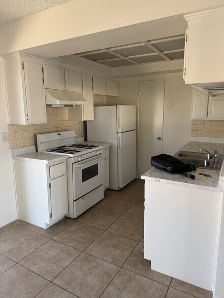 Building Photo - 74430 Driftwood Dr