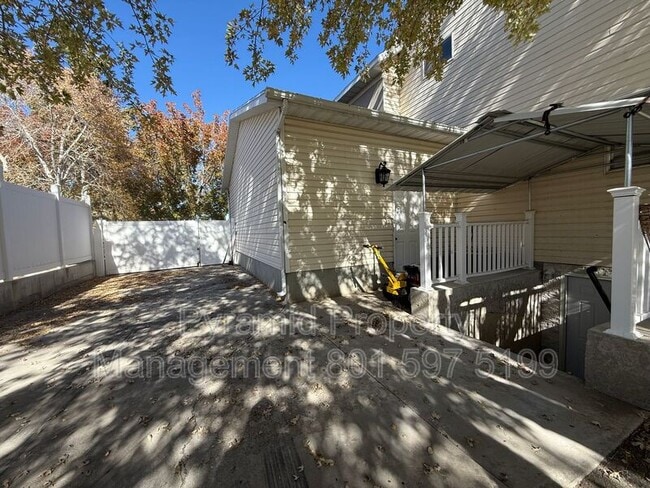 Building Photo - 4111 W 9580 S