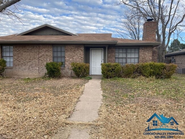 Primary Photo - 116 Hidalgo St