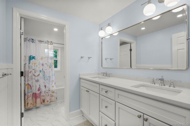 Building Photo - 42 Iselin Terrace