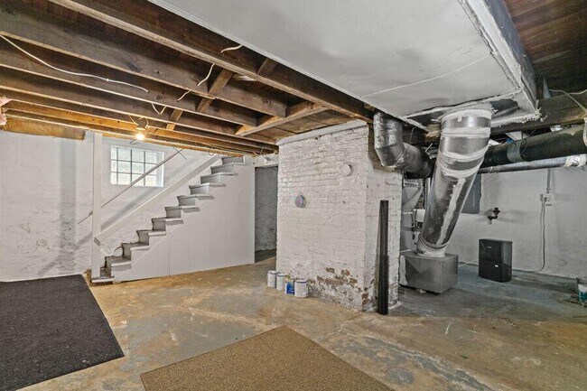 Building Photo - 1511 Hamlet St