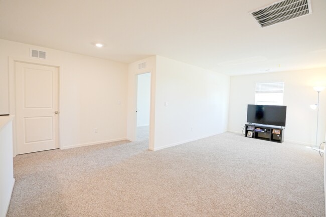 Building Photo - 2733 Berrywood Ln