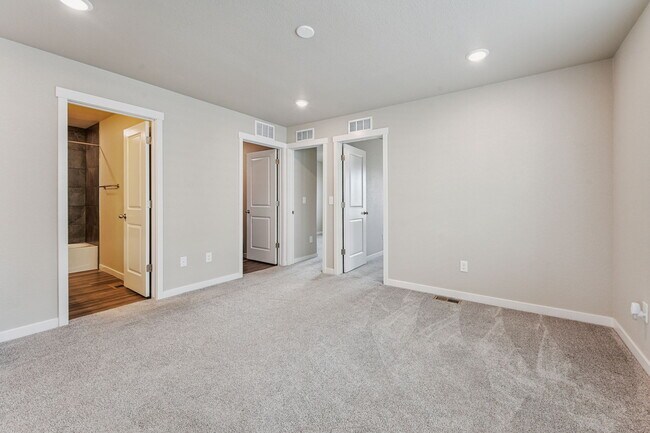 Building Photo - 8206 Turtle Lk Wy