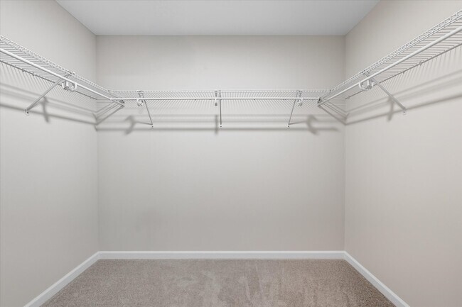 Building Photo - 3472 Knightsbridge Trl N