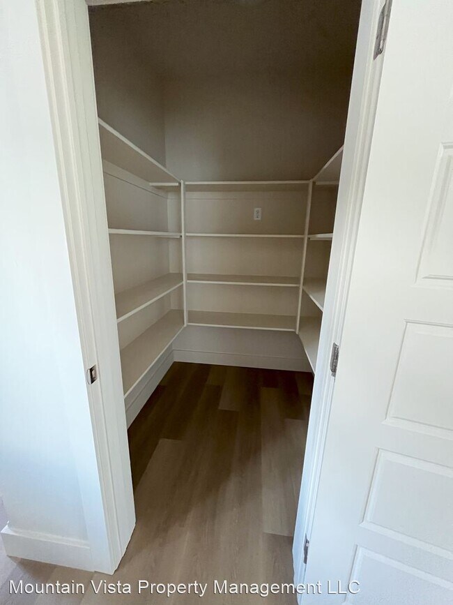 Building Photo - 3 br, 2.5 bath House - 20 Jockey Ct