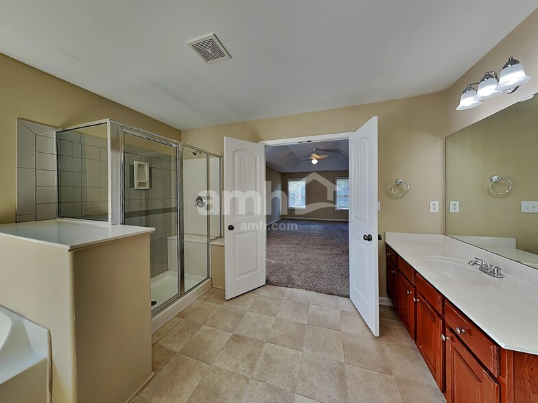 Building Photo - 1152 Thomas Daniel Way