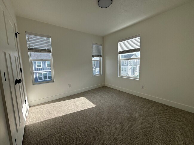Building Photo - 3469 Arabella Ct