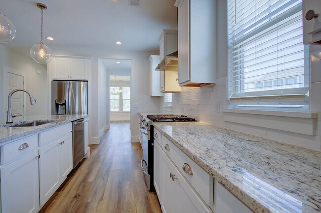 Building Photo - Beautiful Upgraded Midtown Nexton Rental Home | 3 Bed + 3.5 Bath