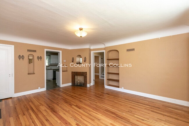 Building Photo - Upscale Glenmere Park Bungalow