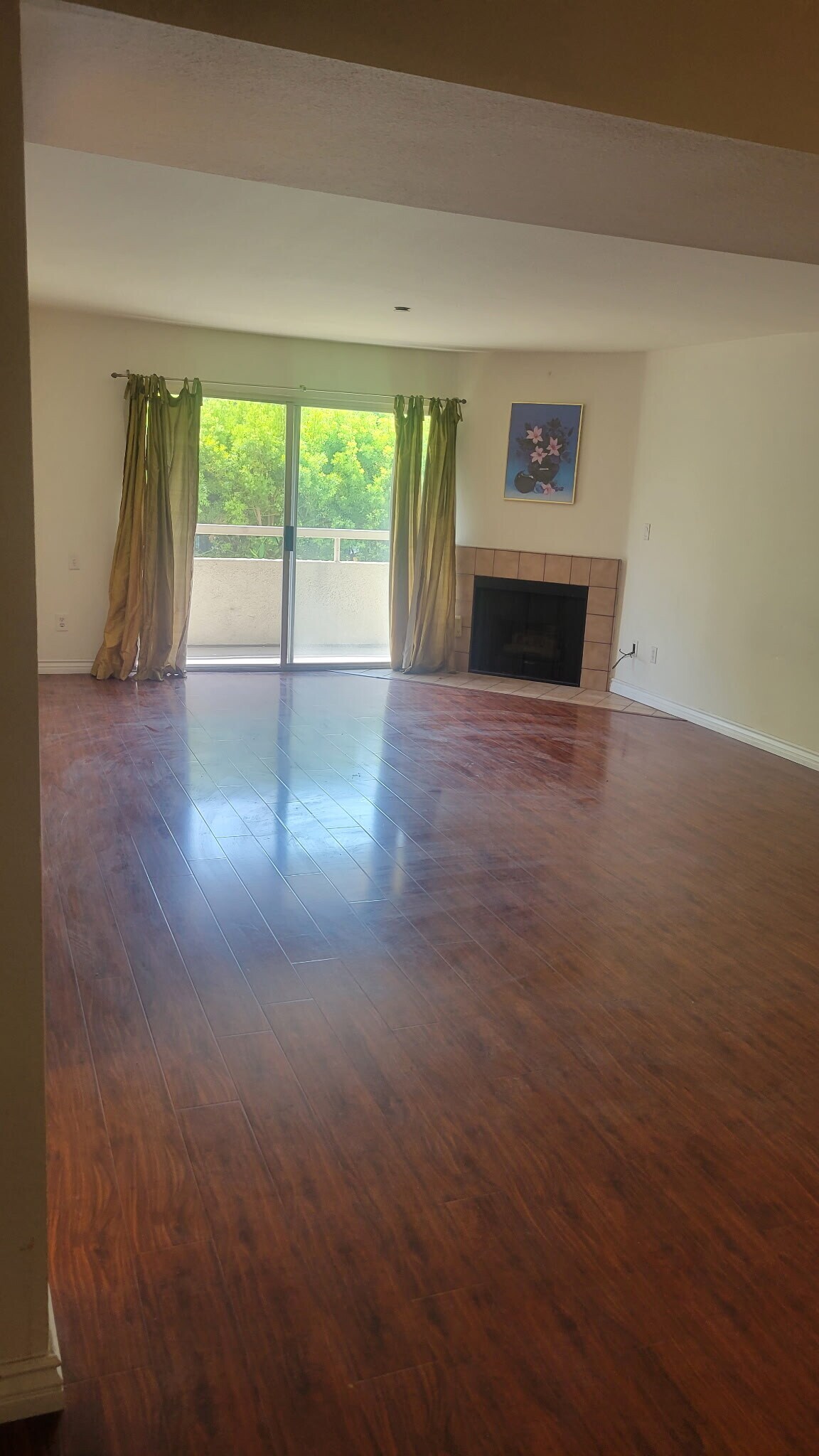 Building Photo - 10960 Ashton Ave