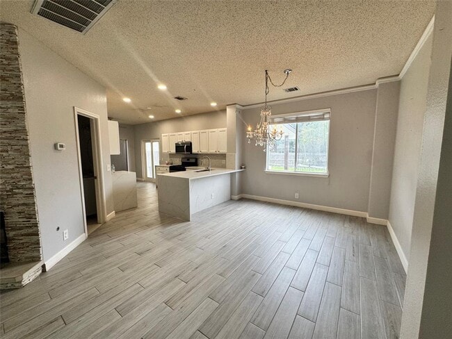 Building Photo - 1616 War Horse Ln