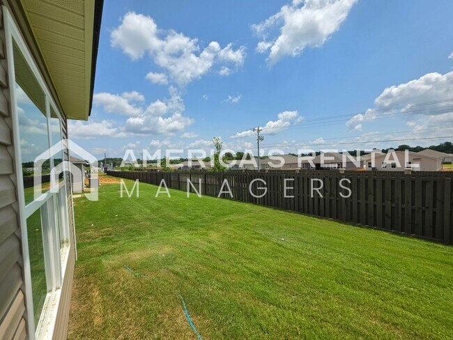 Building Photo - 4025 River Bend Rd