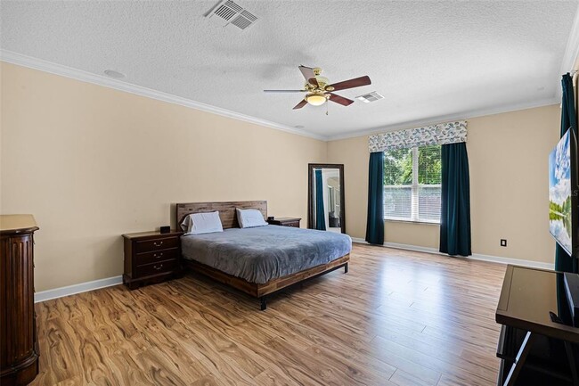 Building Photo - 4905 Legacy Oaks Dr