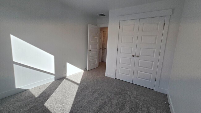 Building Photo - 668 Boseman Dr