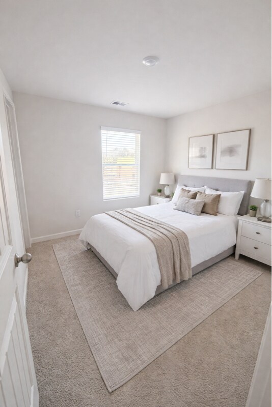 Building Photo - 5559 Wintergreen Dr