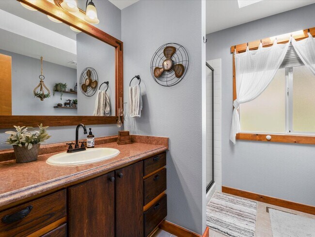 Building Photo - Spacious Single-Level Home in Wilderness Ranch