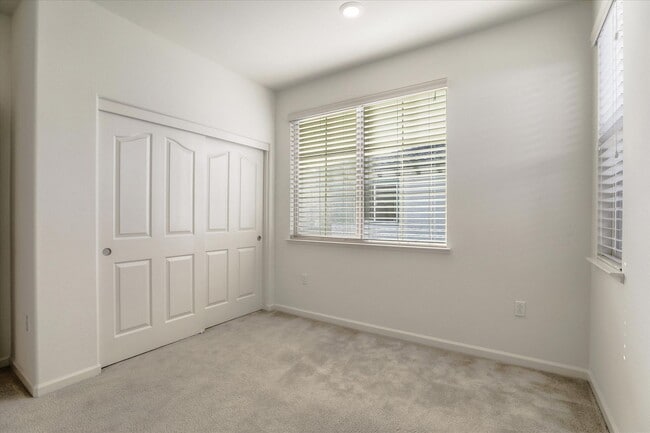 Building Photo - MODERN LUXURY IN SCENIC COMMUNICATIONS HILL LIGHT-FILLED INTERIORS WITH GREENBELT VIEWS