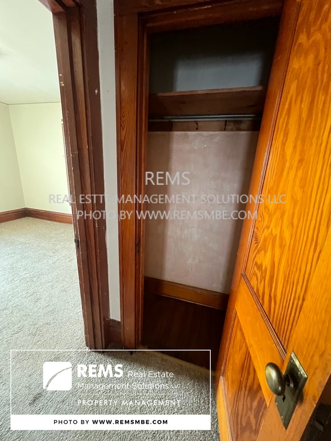 Building Photo - 431-437 Clark St.