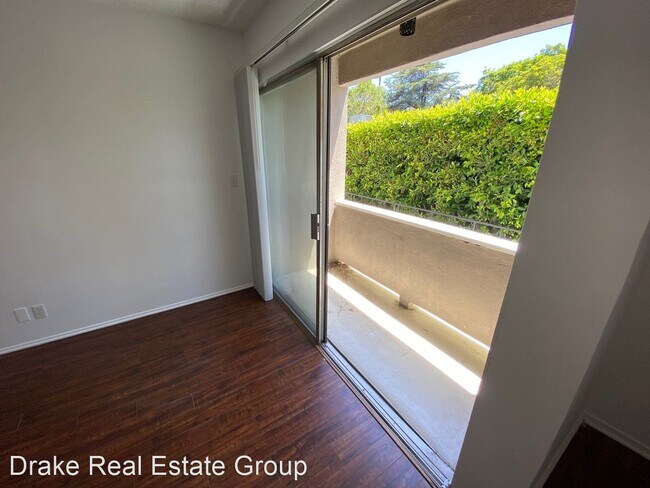 Building Photo - 915 N Spaulding Ave