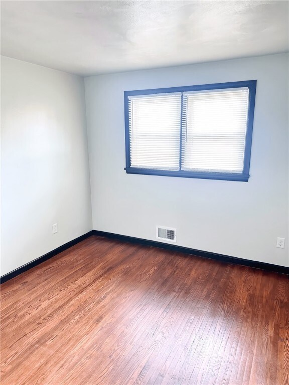 Building Photo - 115 Burben Way