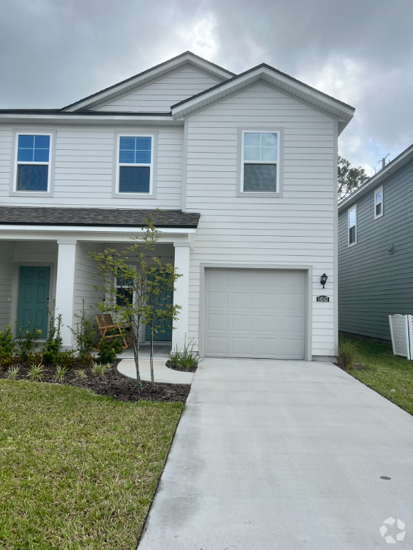 Building Photo - 14542 Macadamia Ln