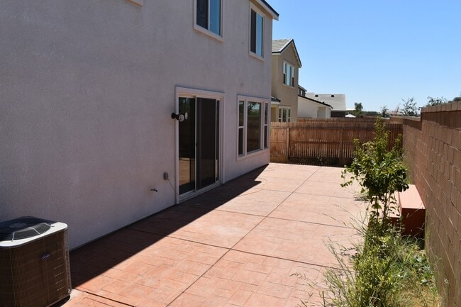 Building Photo - 1184 Atlantica Dr S