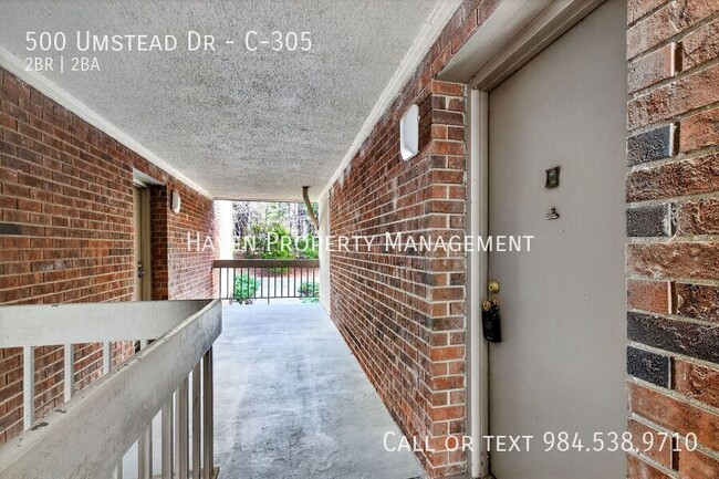 Building Photo - 500 Umstead Dr