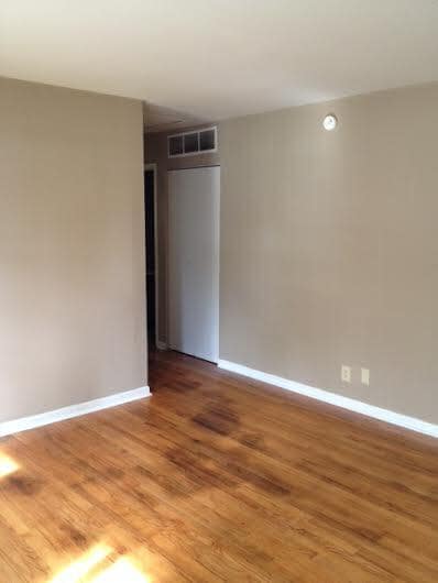 Building Photo - 1365 Farley Dr