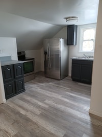 Building Photo - 92 Twiss St