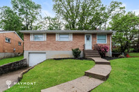 Building Photo - Charming 4-Bedroom Home