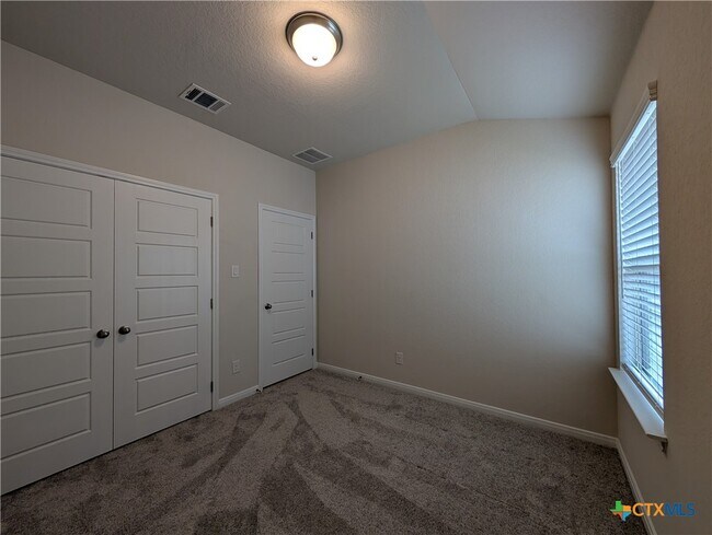 Building Photo - 3069 Charyn Wy