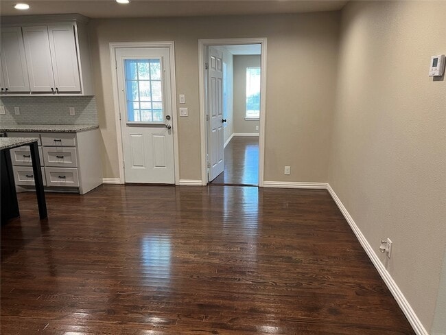 Building Photo - 1113 S Idlewild Dr