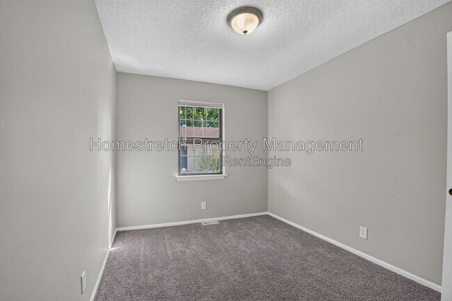 Building Photo - 10063 Northgate Dr
