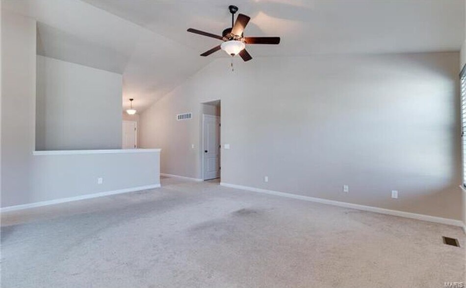 Building Photo - 428 Ramblewood Way
