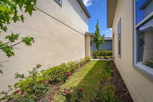 Building Photo - 8009 Nemours Pkwy