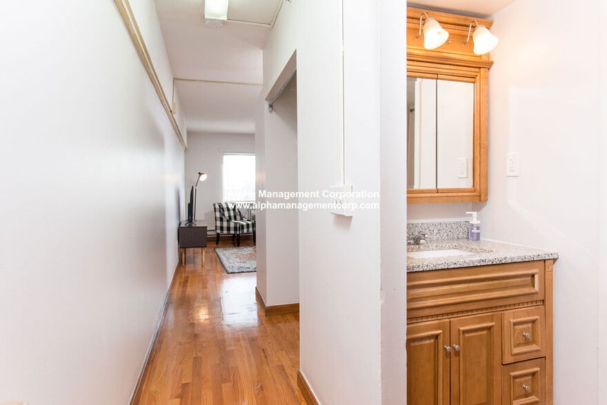 Building Photo - 1110 Commonwealth Ave