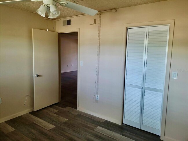 Building Photo - 11700 Park Blvd