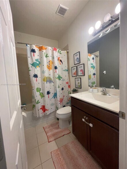 Building Photo - 9309 W 32nd Ln