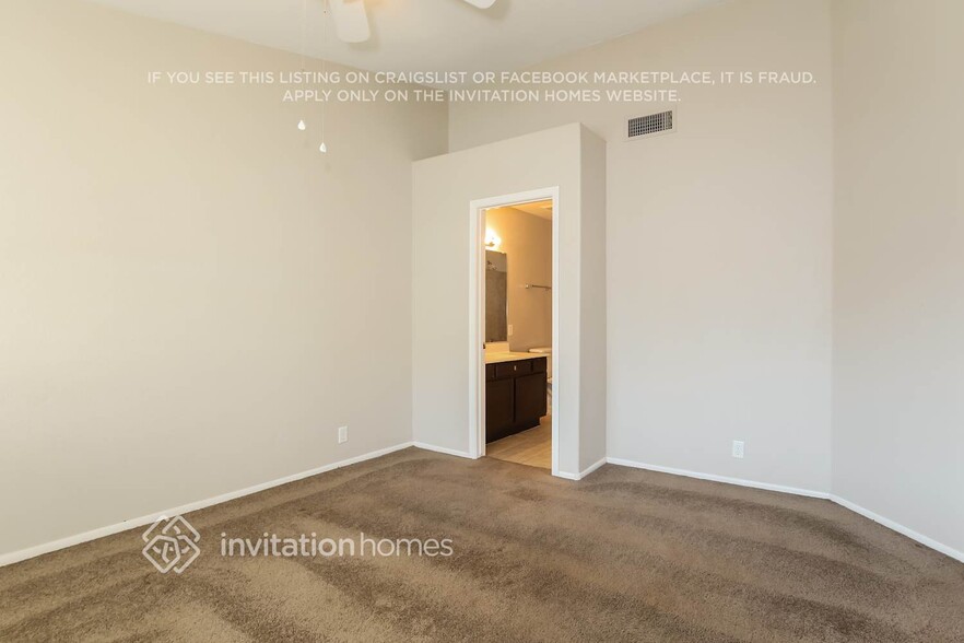 Building Photo - 8931 W Fullam St