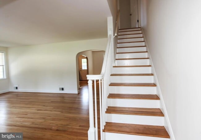 Building Photo - 3263 St Johns Ln