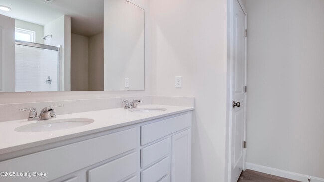 Building Photo - 1850 Washington Blvd