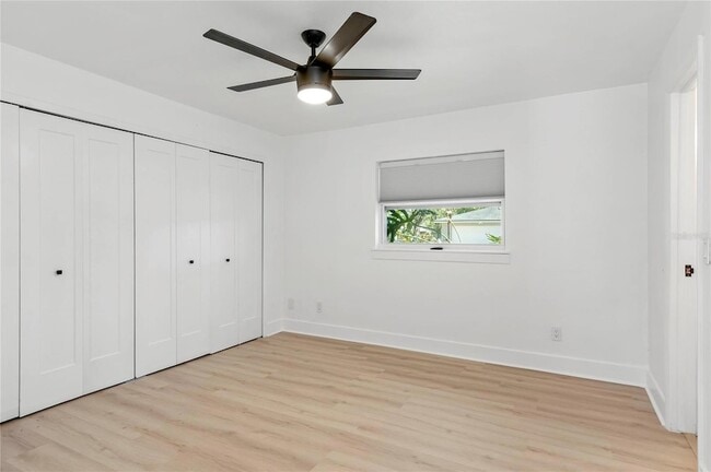 Building Photo - 2350 Sherbrooke Rd