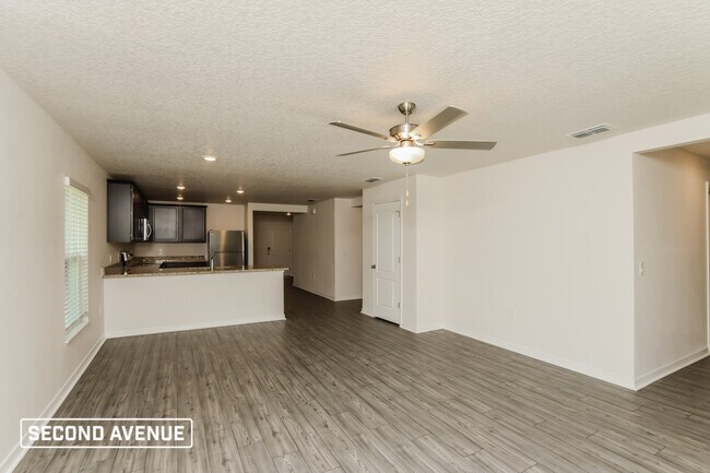Building Photo - 715 Hanau Ave NW
