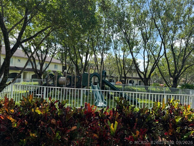 Building Photo - 8377 SW 26 th St